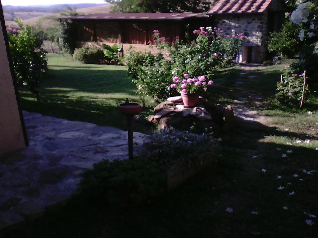 Agriturismo Podere Micitto Usi Exterior foto
