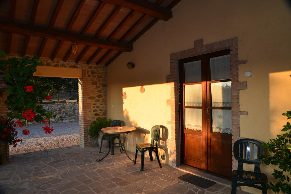 Agriturismo Podere Micitto Usi Habitación foto